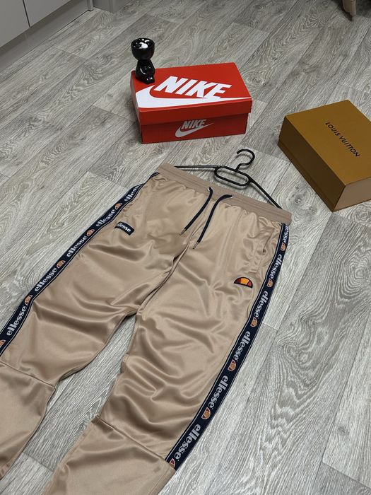 Штаны Ellesse на лампасах