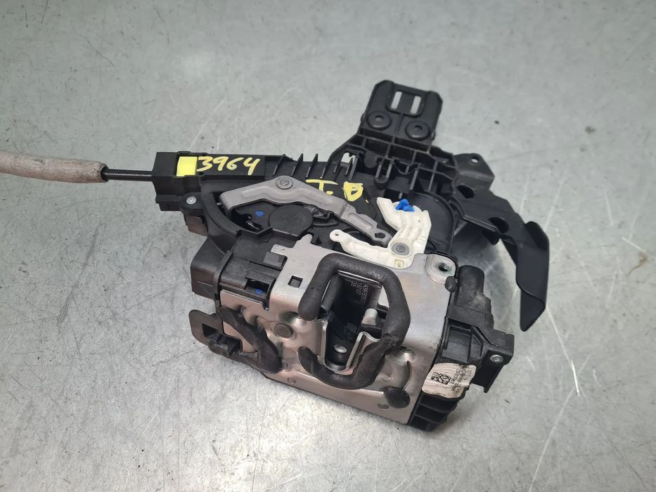 Fechadura / fecho porta trás direito MERCEDES-BENZ Classe C (W205)