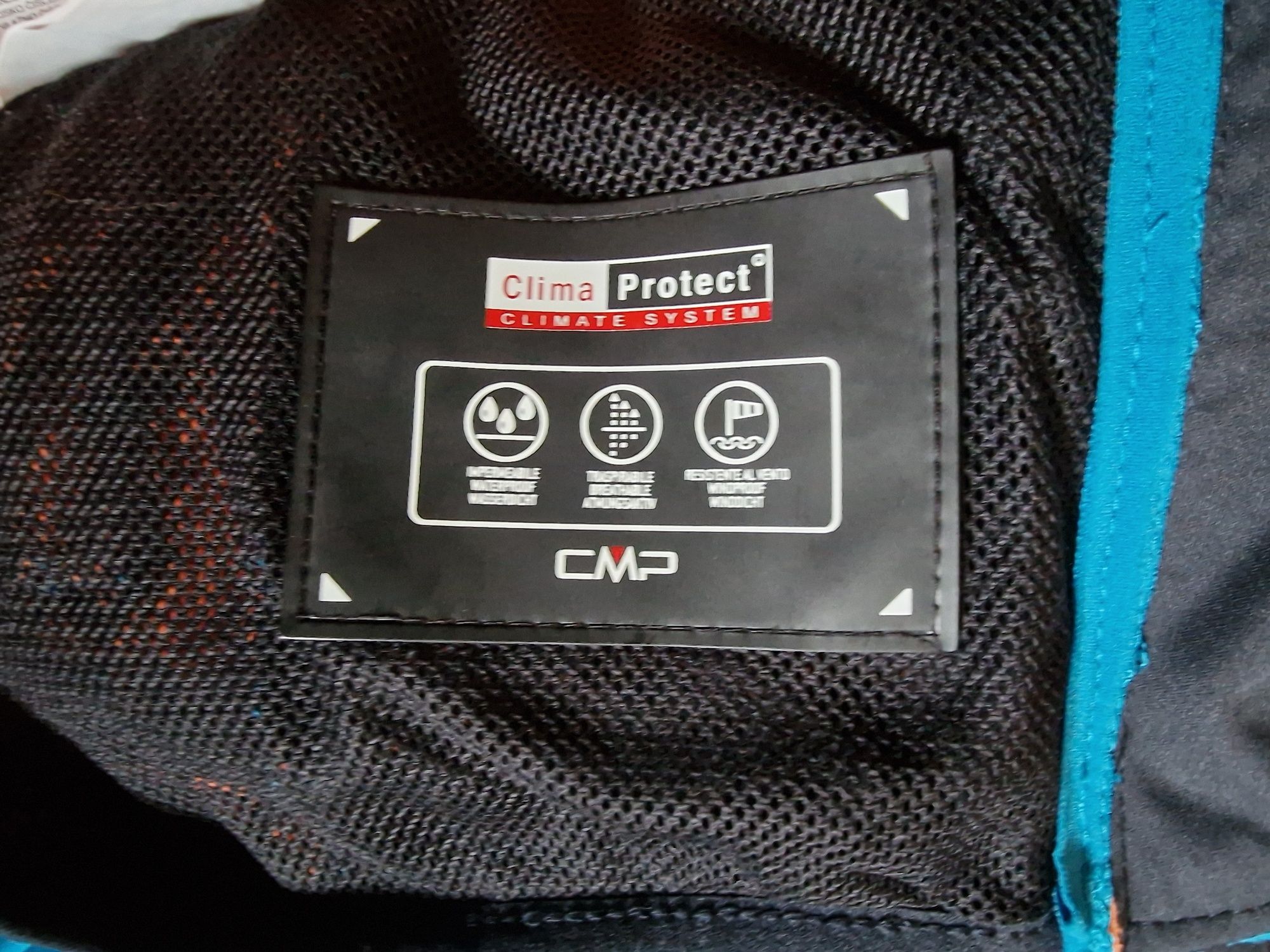 Softshell dziecięcy CMP w bdb stanie