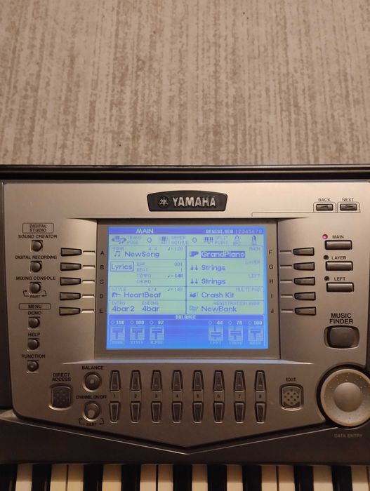 продам синтезатор ямаха пср 1000