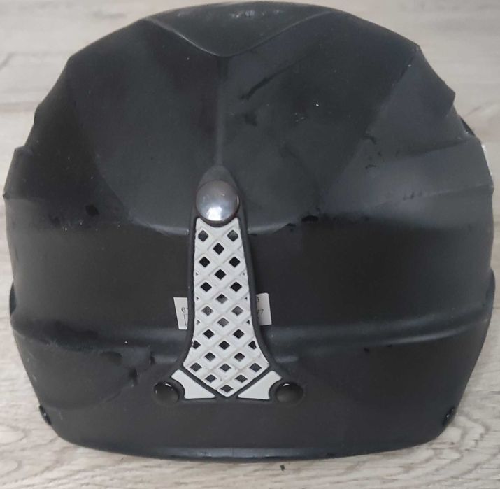 Kask narciarski UVEX męski czarny