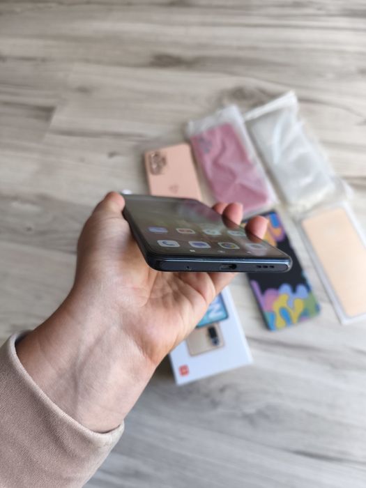 Smartfon telefon Xiaomi Redmi Note pro 10 8/128 GB jak nowy bez ub