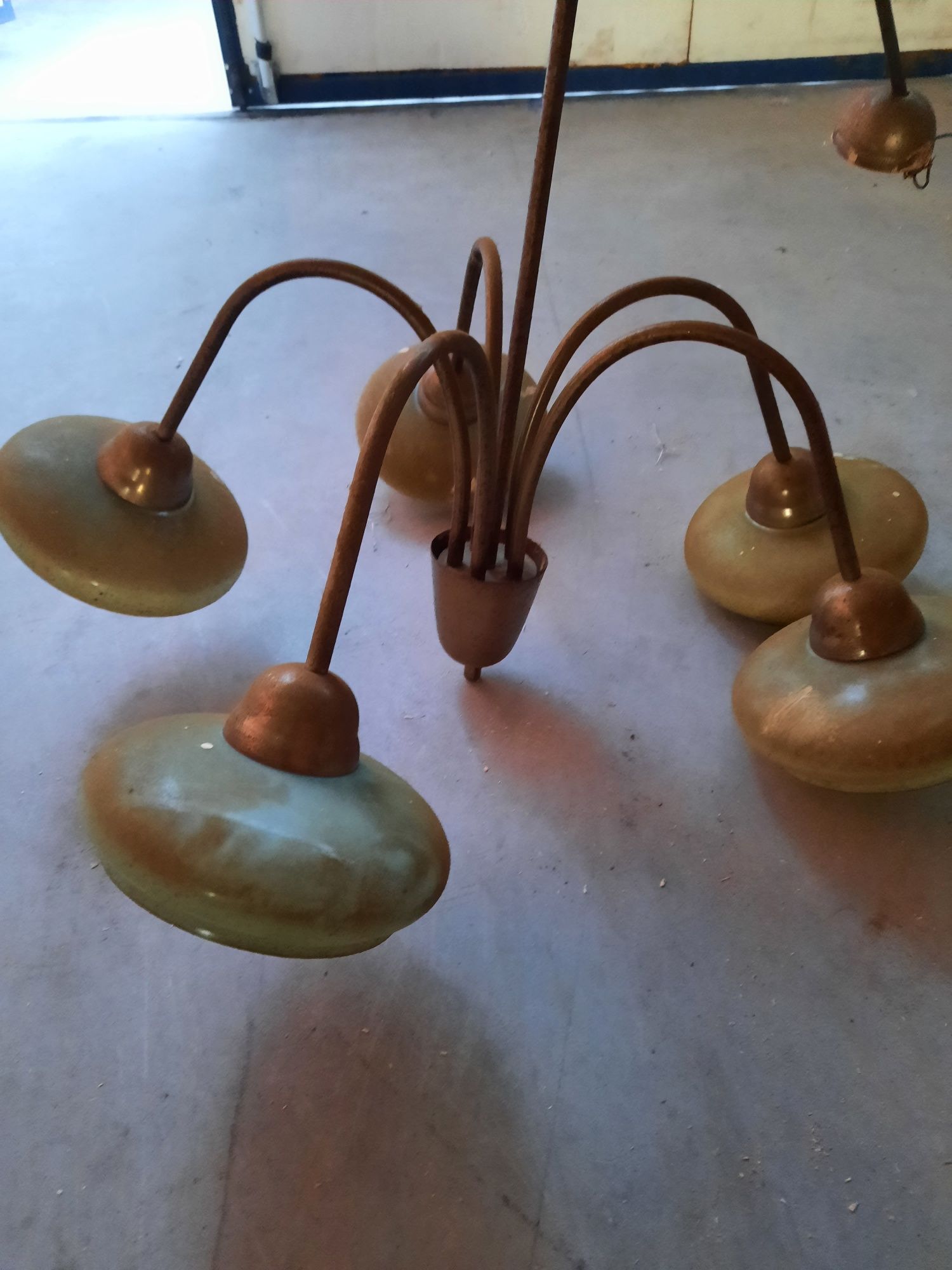 Zabytkowa lampa.