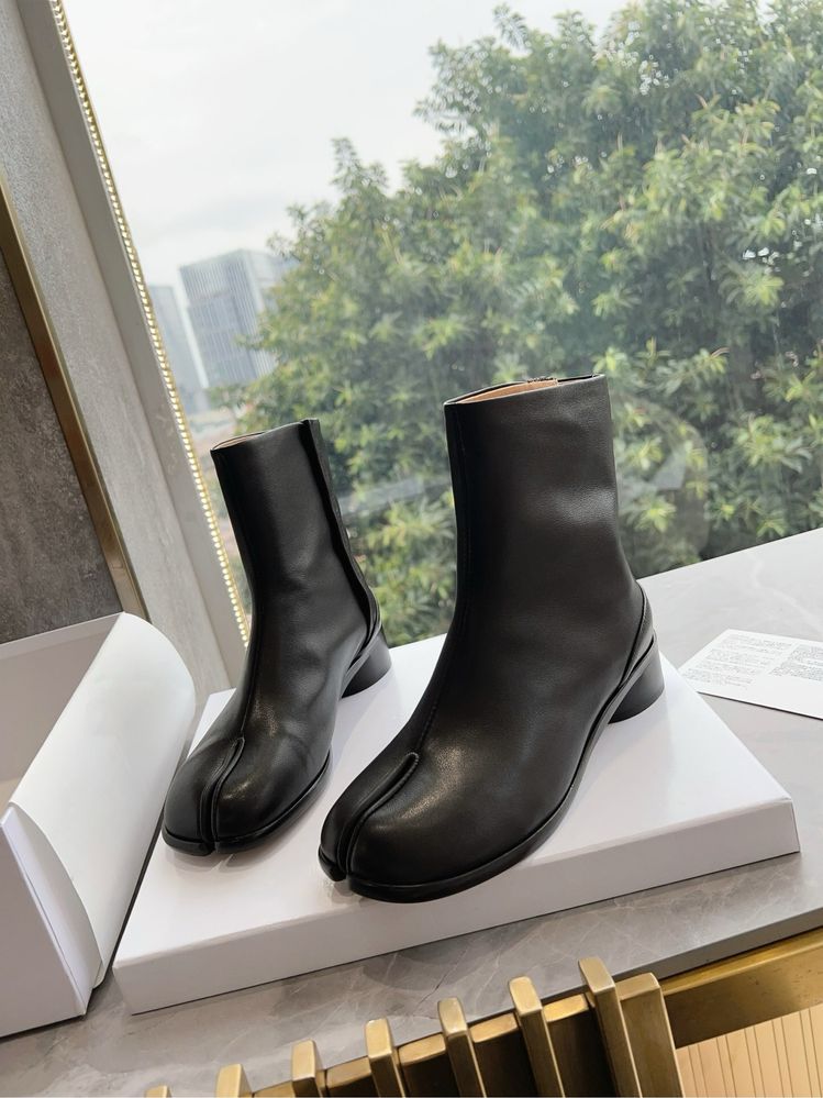 Чорні шкіряні черевики ботинки Maison Margiela tabi табі таби 38