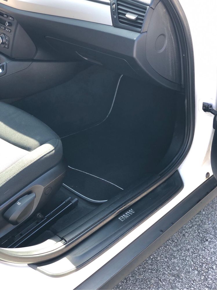 BMW X1 18d para venda