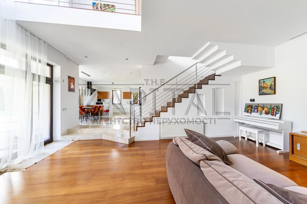 Пропонується в оренду чудовий будинок площею 300м2