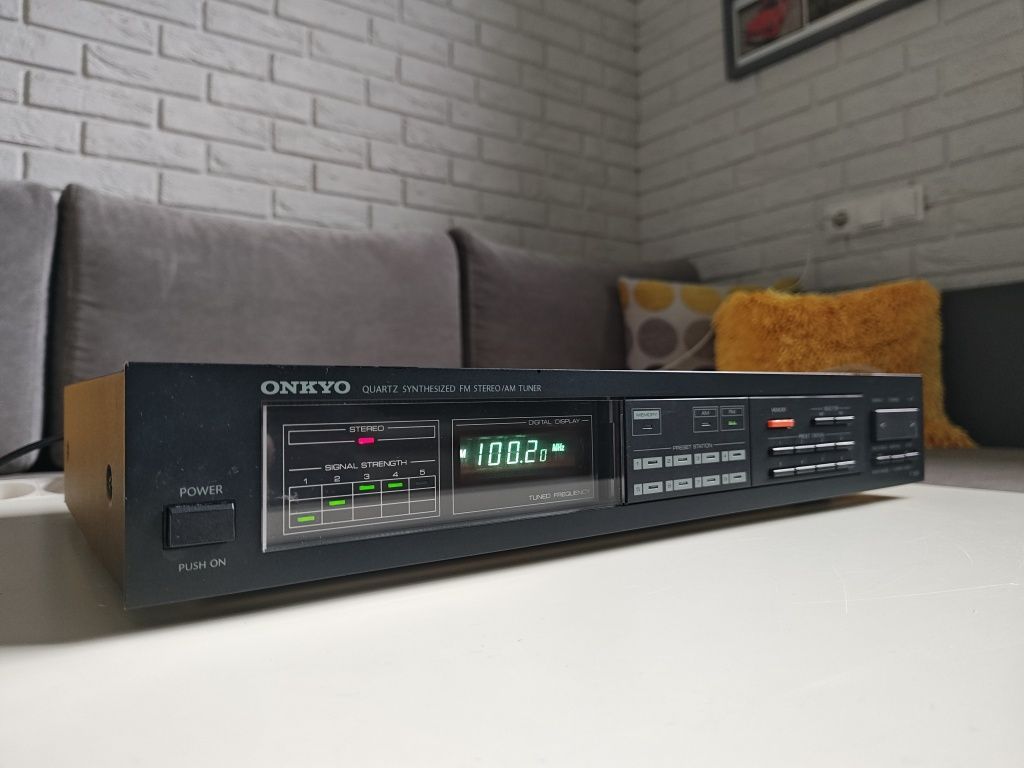 ONKYO T-300 tuner stereo HI-FI. 100% JAPAN, vintage.