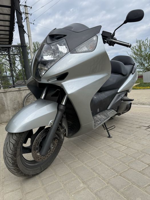Мотоцикл скутер honda silver wing 400