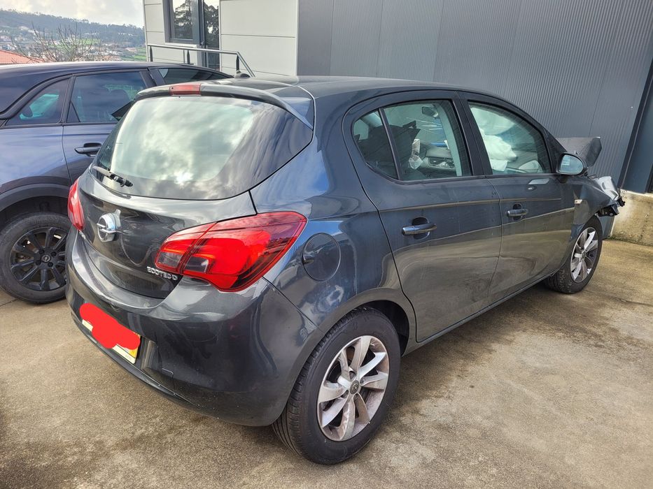 Opel Corsa 2017 para peças