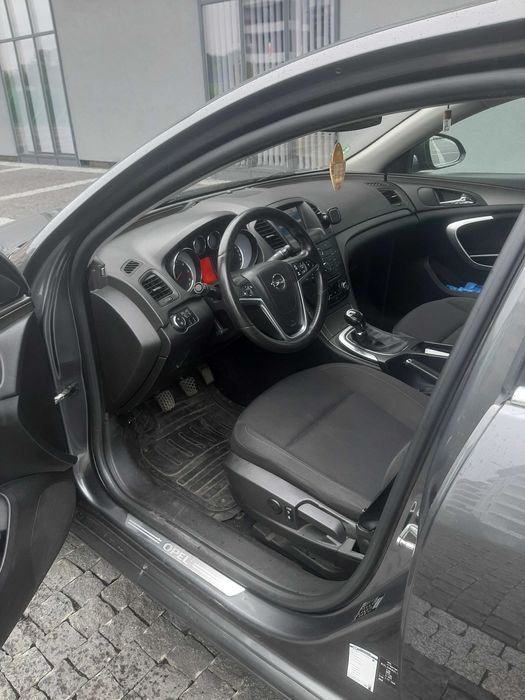 Опель Інсігнія 2012р,2,0д