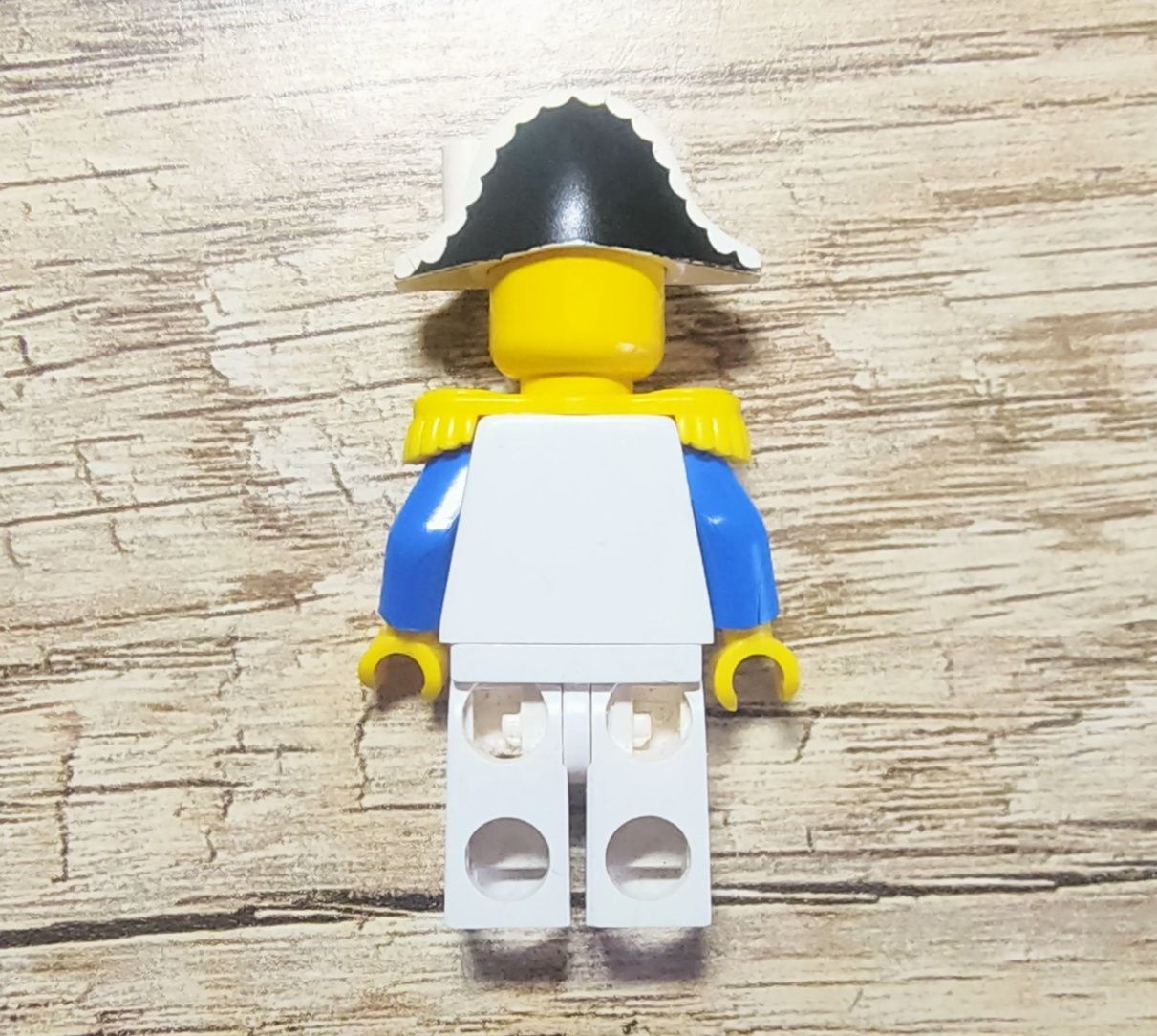 Lego pirates piraci figurka governor gubernator