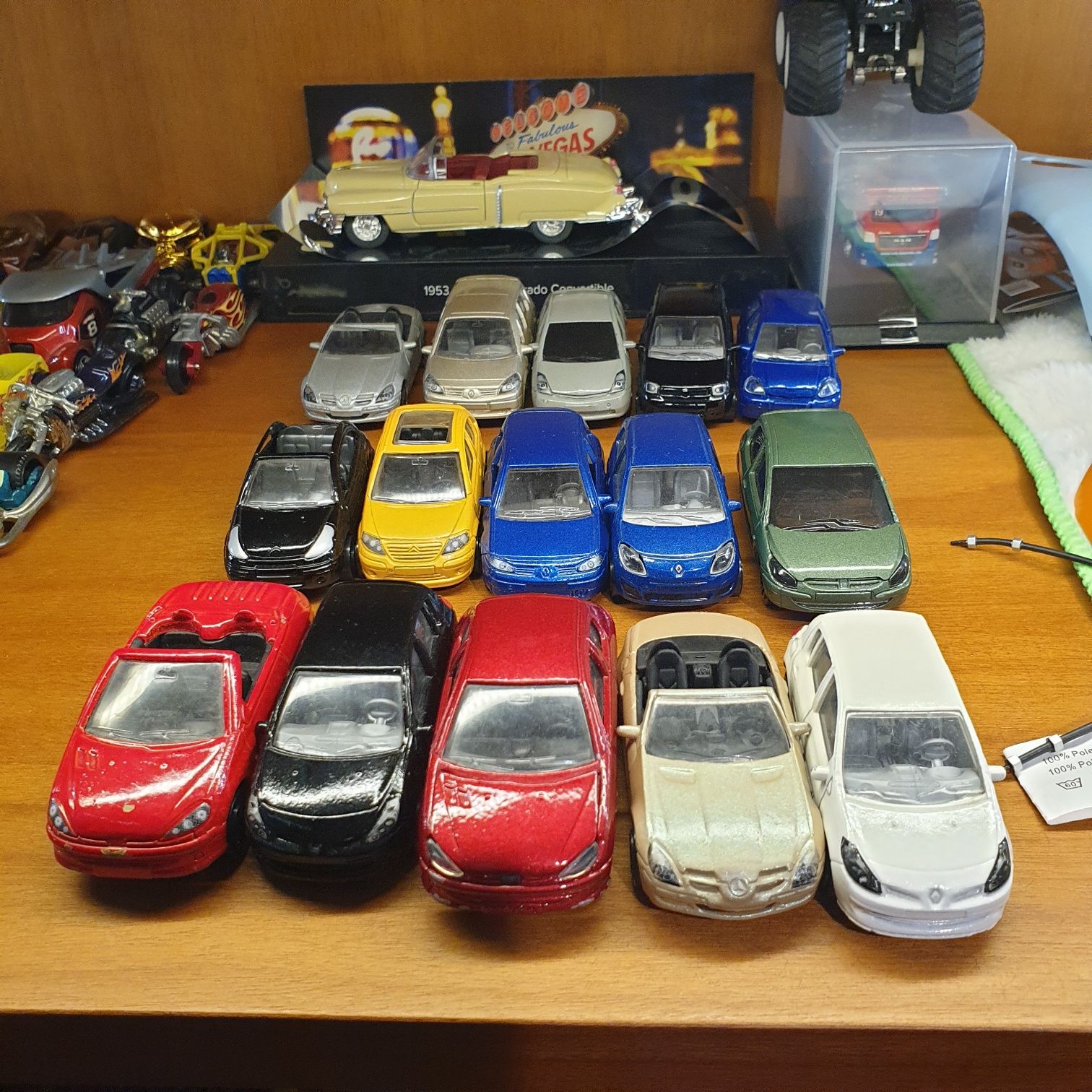 Carros 1/64 Majorette