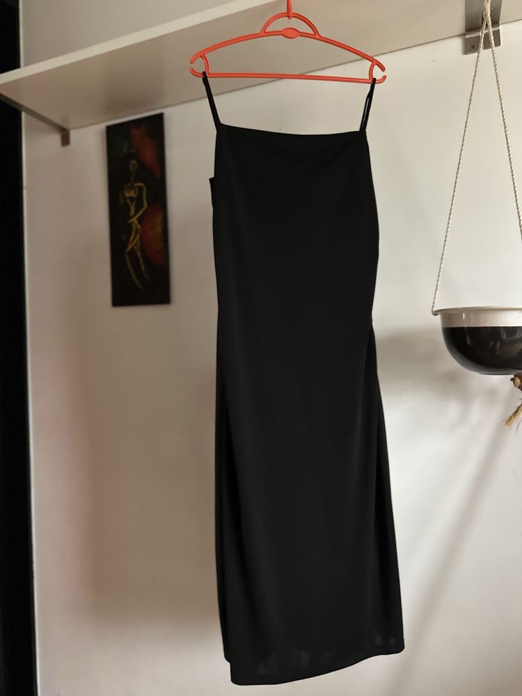 Czarna sukienka midi H&M mała czarna