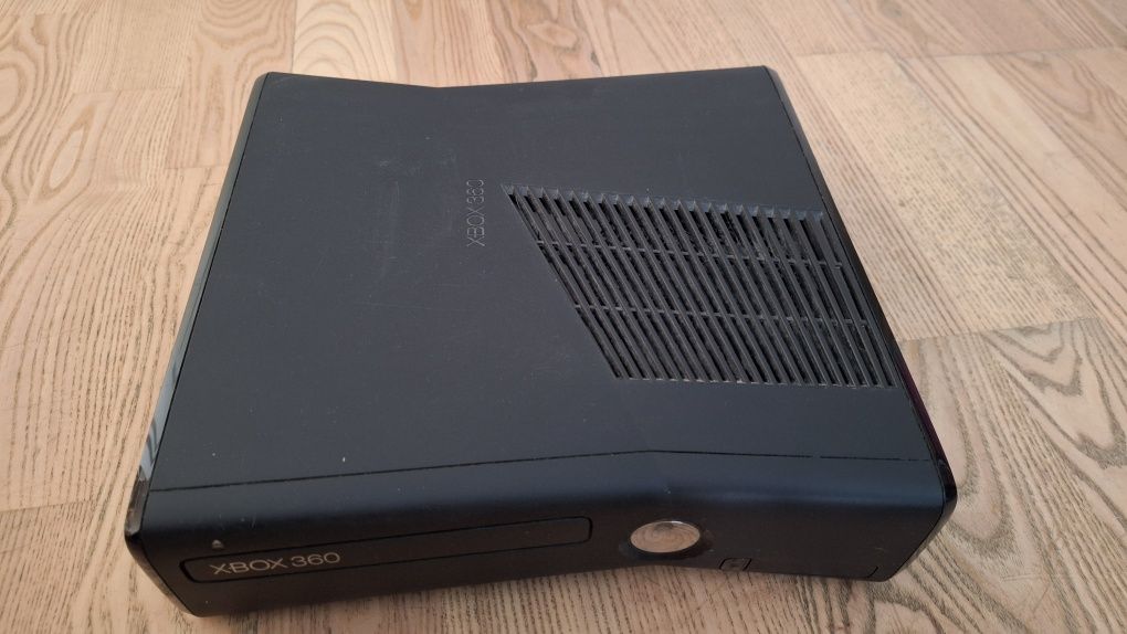 Konsola Xbox 360. 250GB