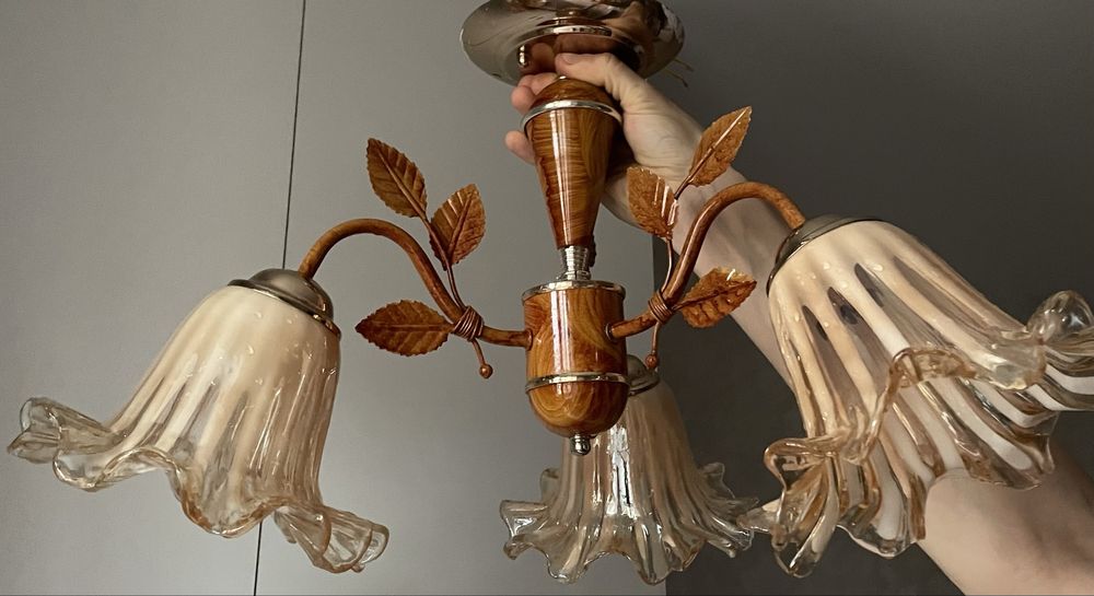 Люстра на 3 лампочки