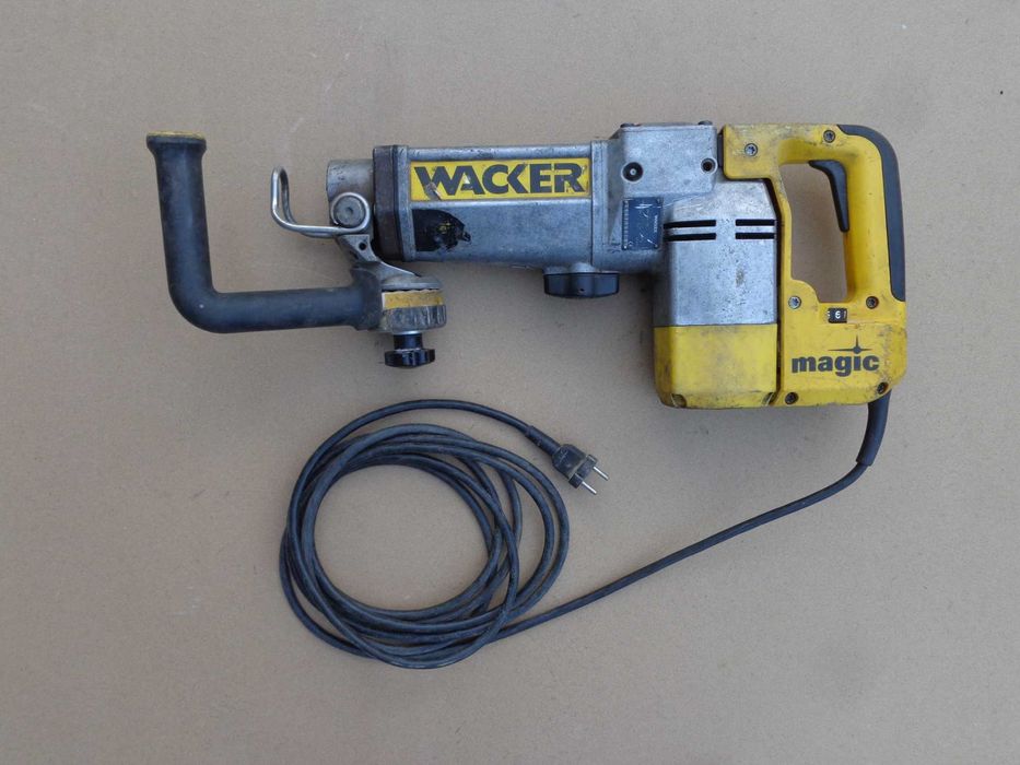 młot wyburzeniowy WACKER