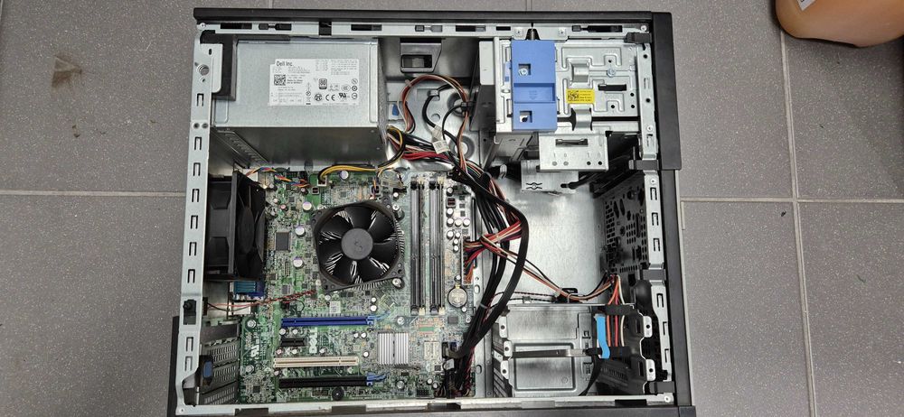 DELL Vosrto 3800; DELL Optiplex 790; SWITCH D-LINK DGS 1224T