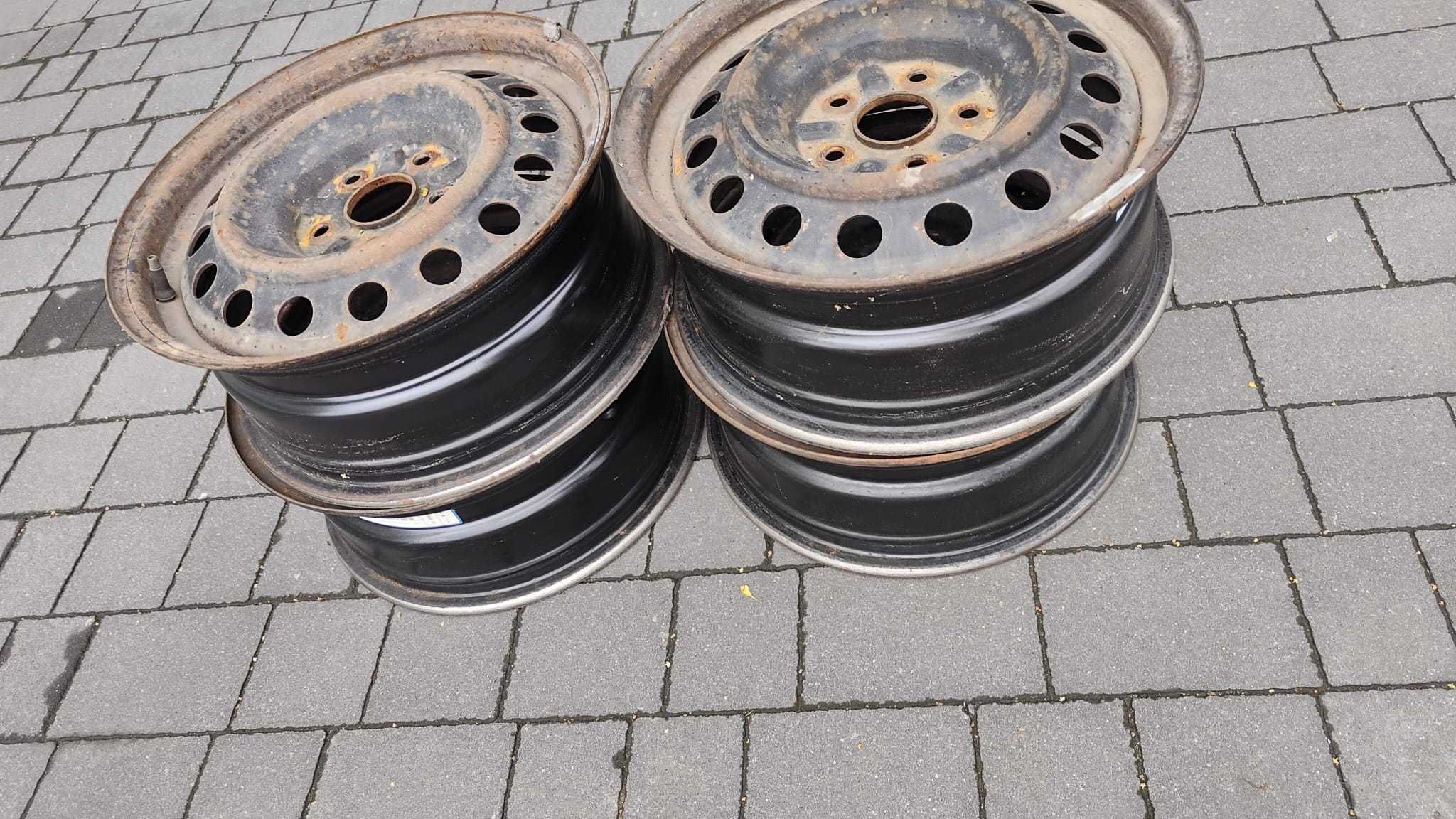Felgi stalowe z Toyota Verso Corolla R16