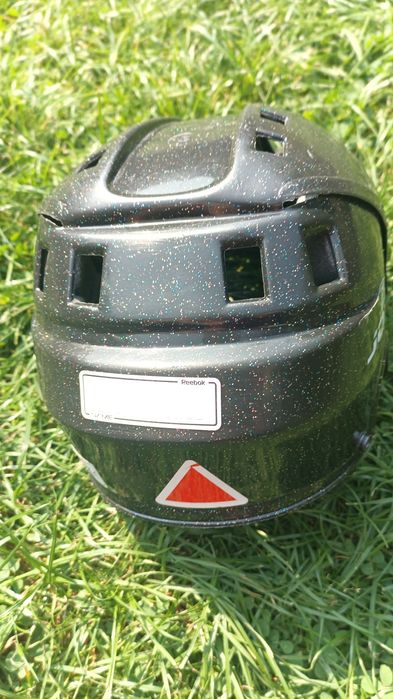 Kask jofa rolki hokej nr 215 r.49 56cm czarny z brokatem stan bdb