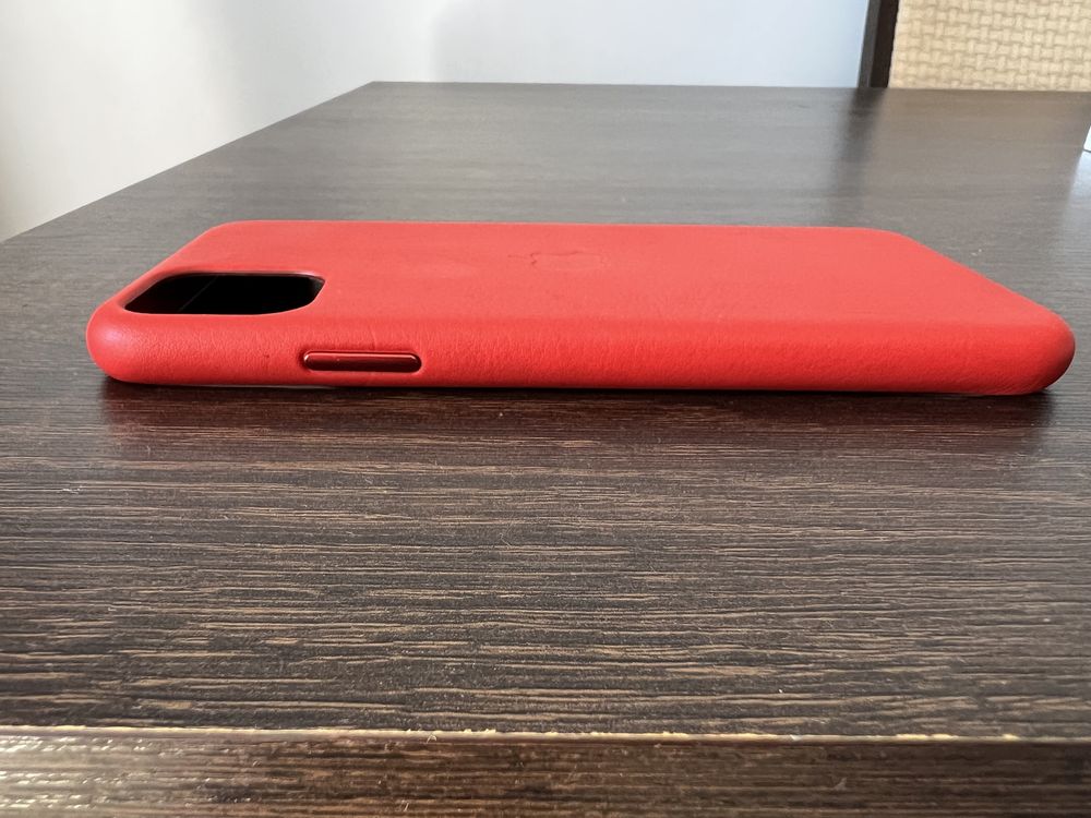 Etui skórzane Apple iPhone 11 Pro Max Product Red - oryginalne