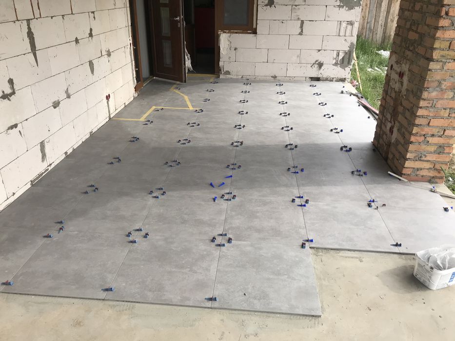 РЕМОН  квартир офісів та будинків відновленя приміщень