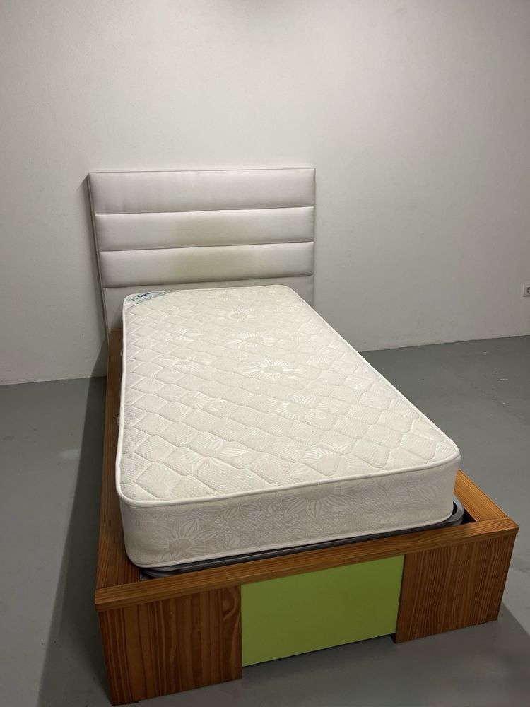 Cama dupla com cabeceira opcional