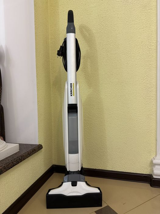 Karcher FC5 Premium підлогомийна машина електрошвабра