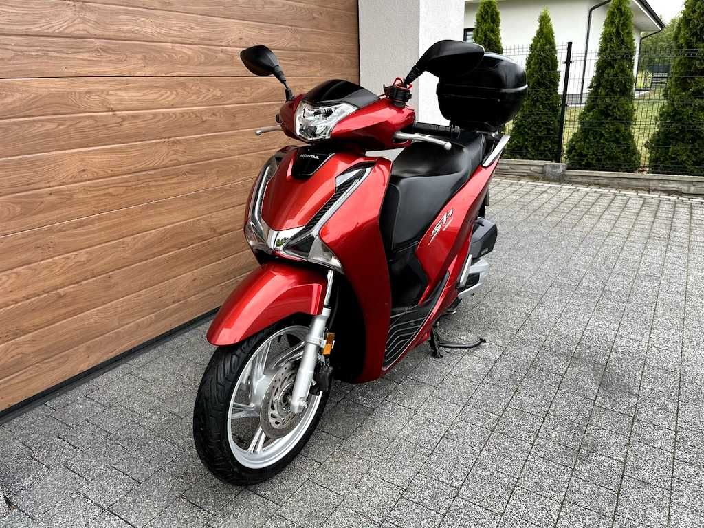 Piekna Honda Sh 125i ABS / Keyless ++ 2018r ++ Salon PL ++ Kat.B