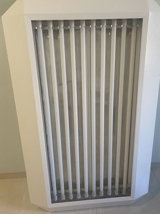 Продам лампу бестеневую стоматологическую