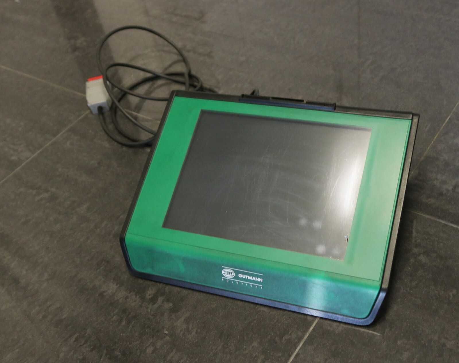 Tester diagnostyczne Hella Gutmann Mega Macs 66