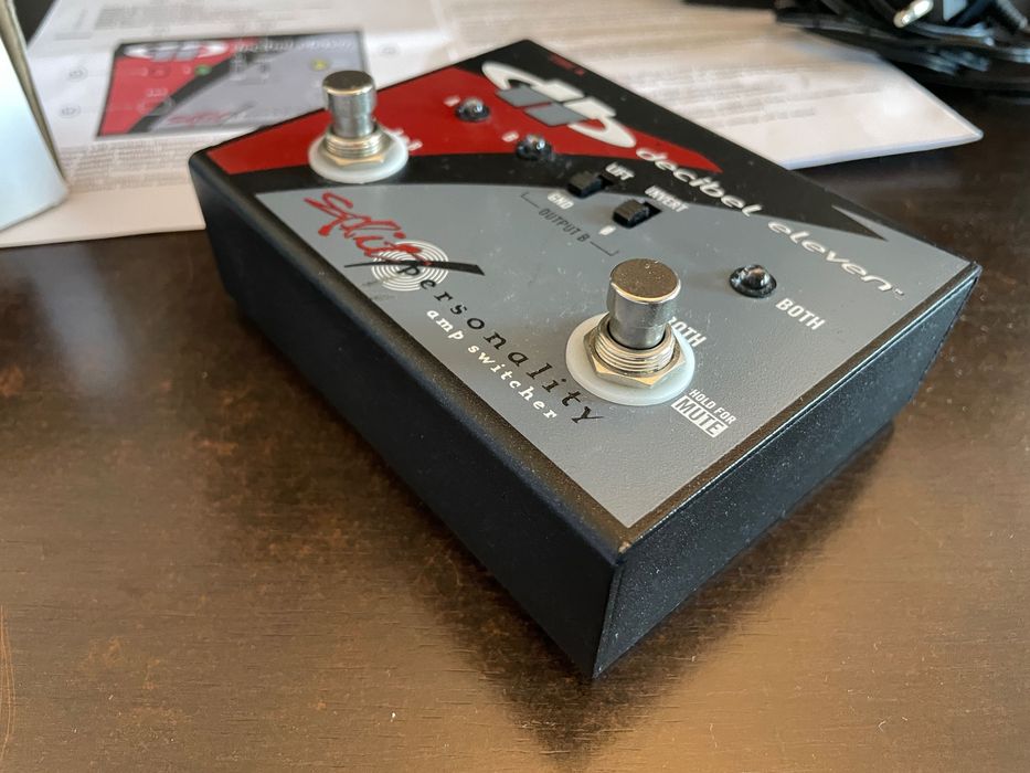 Decibel Eleven - Split Personality (Pedal AB-Y)