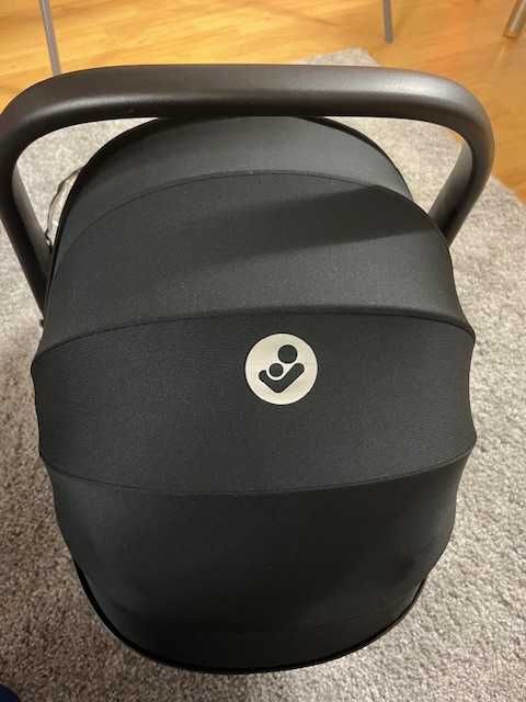 Maxi-Cosi Cadeira-Auto Pebble 360 Essential Black