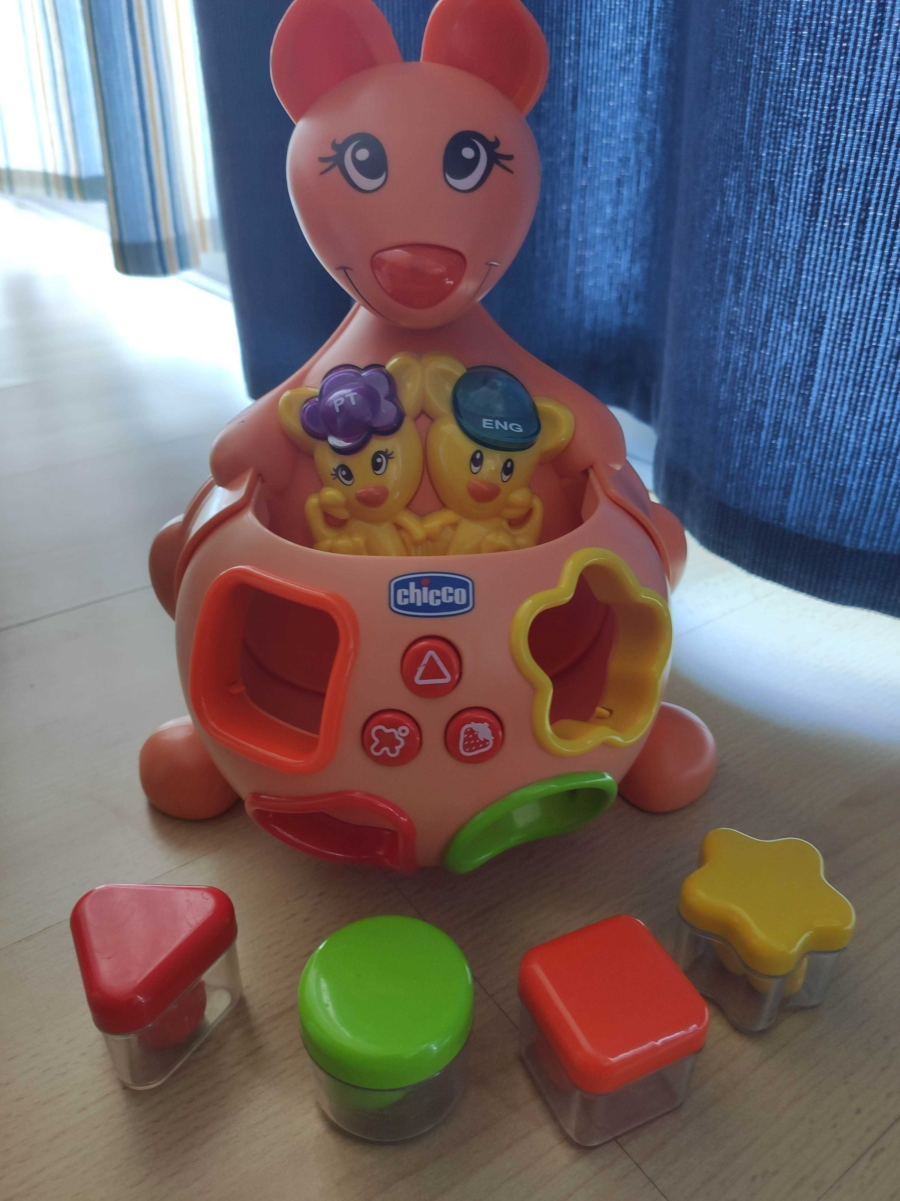 Brinquedo Mãe Canguru Chicco