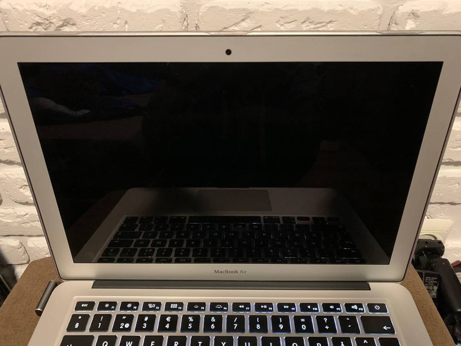 Ноутбук Apple Macbook Air A1466 ідеал