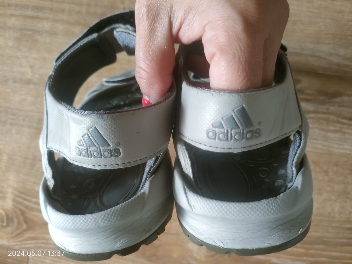 sandaly adidas chlopak