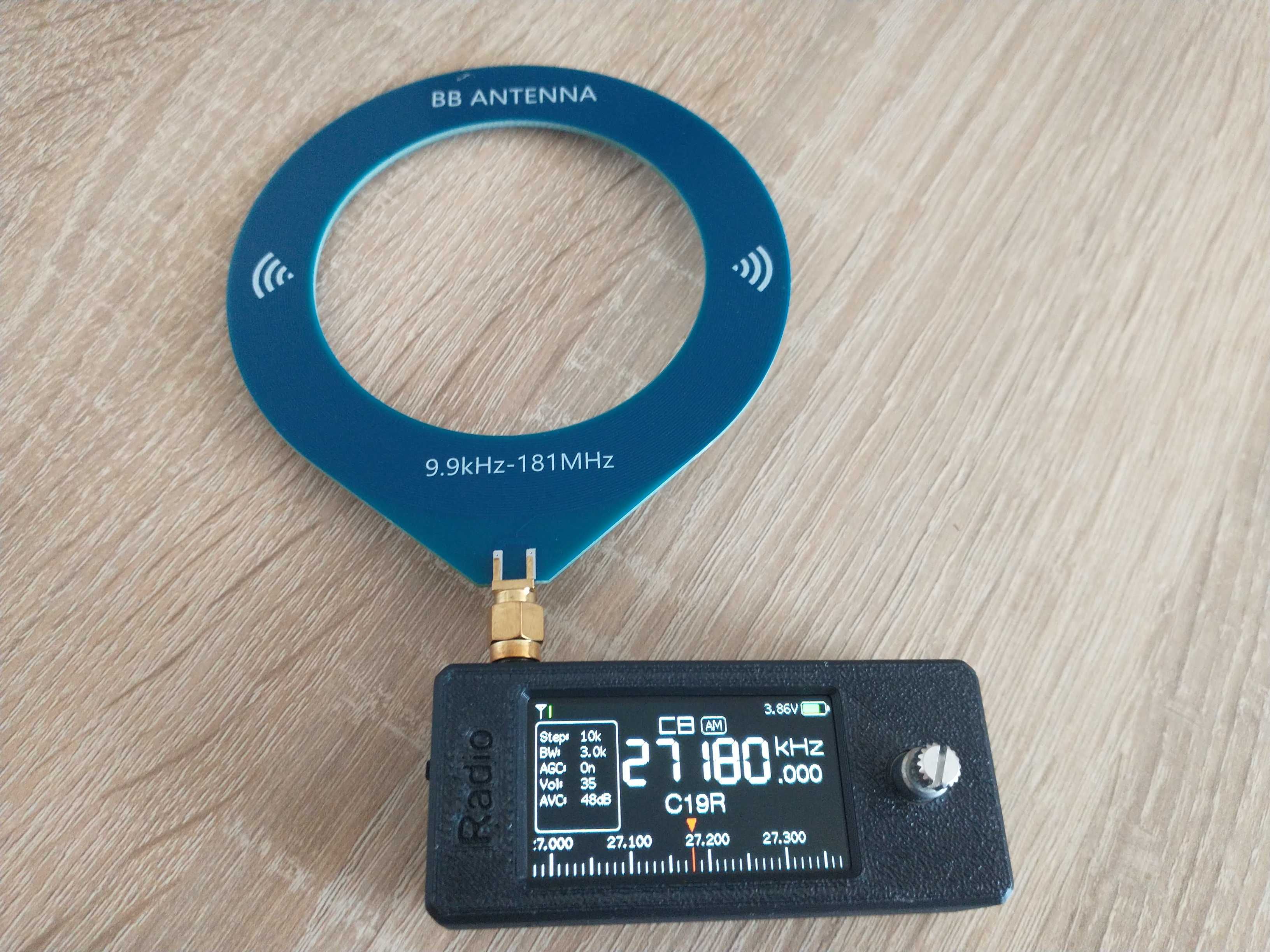 Kieszonkowy odbiornik radiowy ATS MINI ESP32.