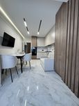 Продаж 1 кім в центрі з євроремонтом і меблями
