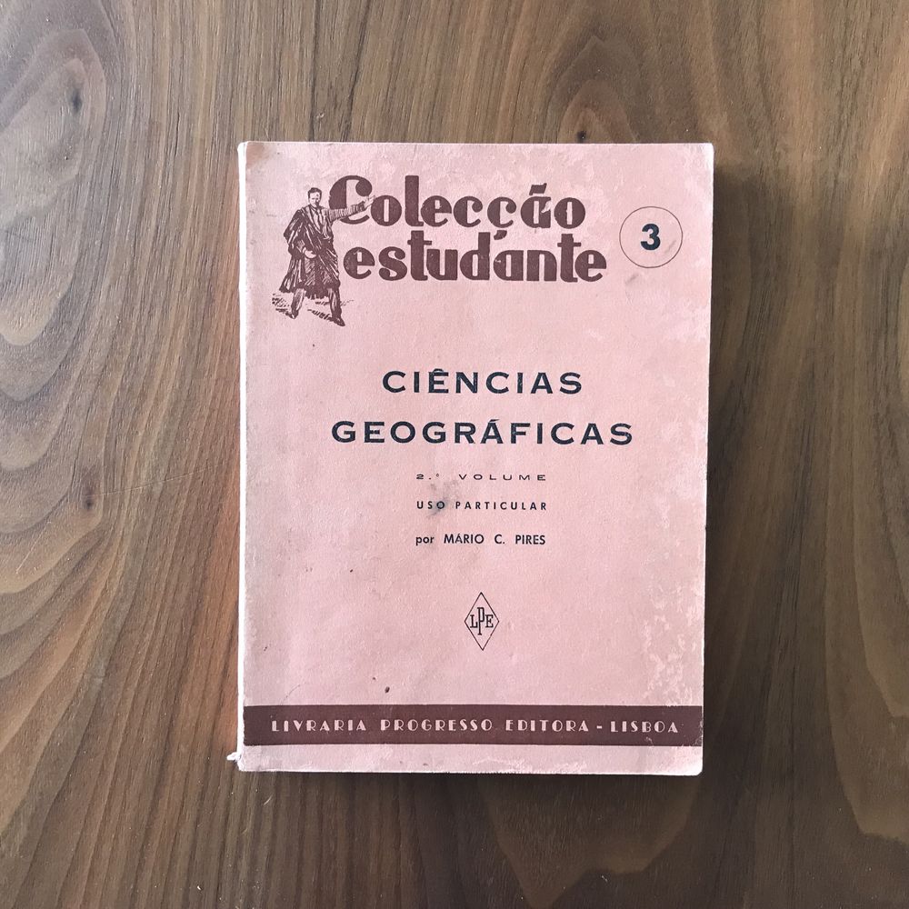 Livros de Geografia e História