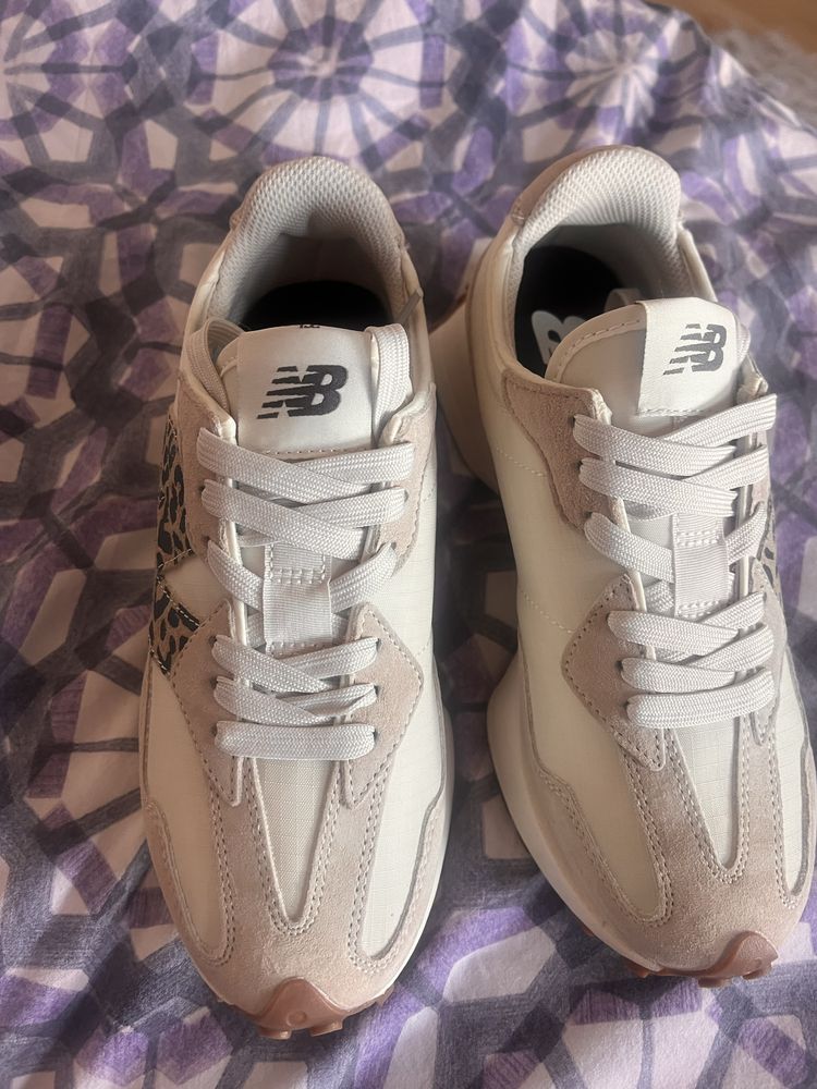 Buty New Balance panterka 327