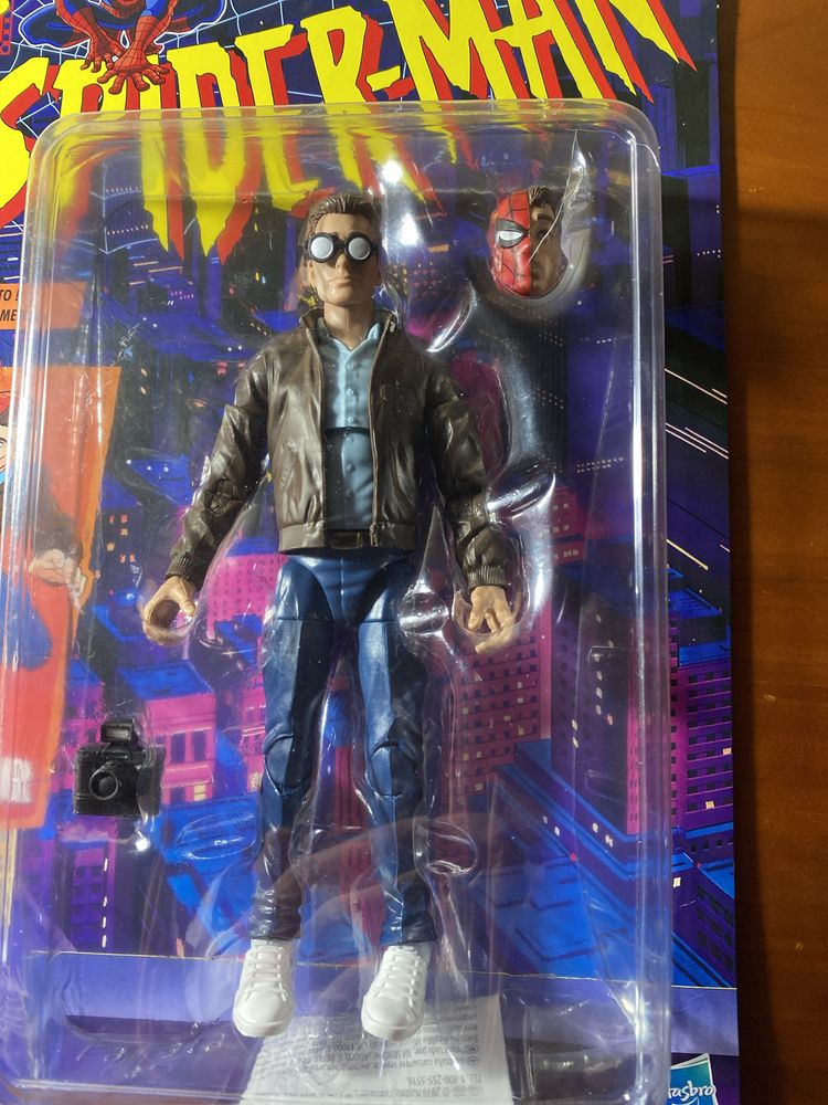 Marvel Legends - Peter Parker Retro