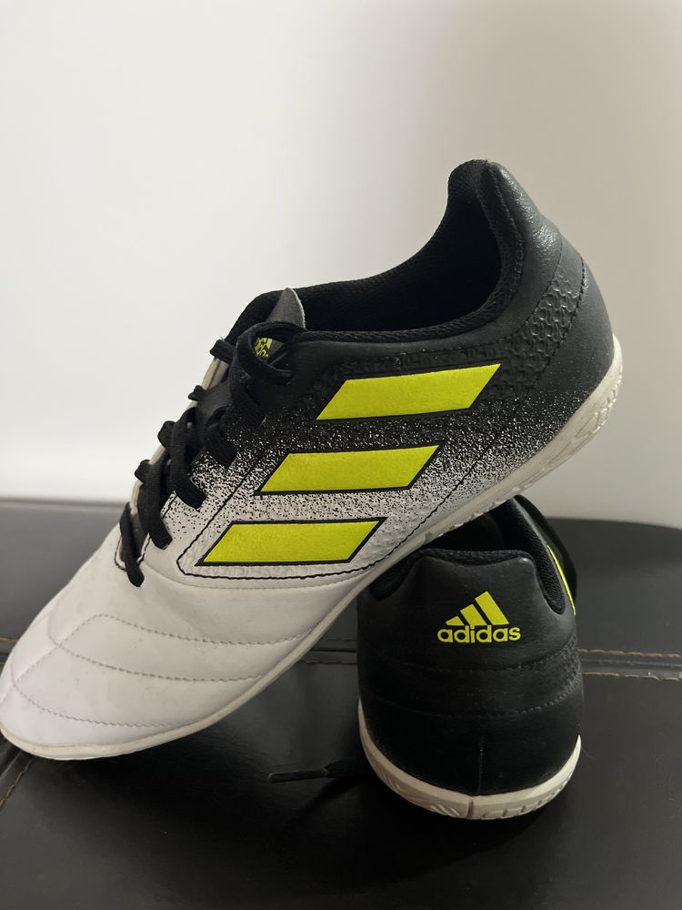 Sapatilhas Futsal Adidas, n.38