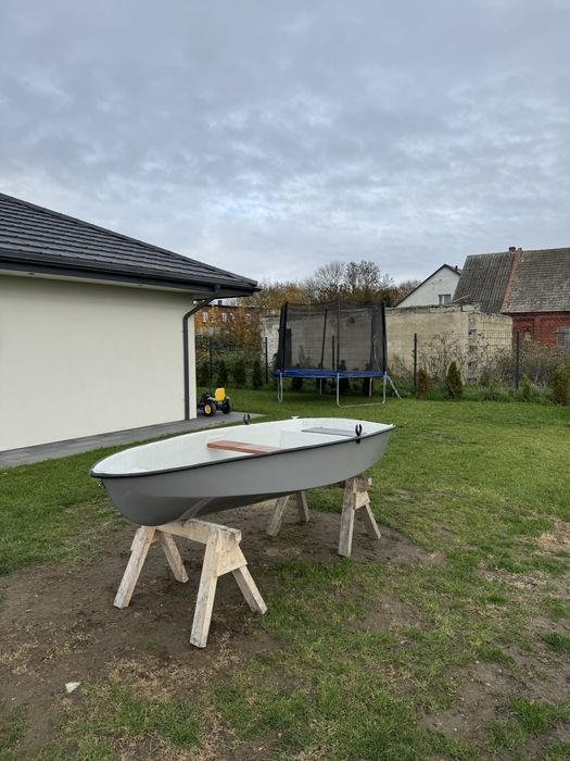 Łódka wędkarska wiosłowa rekreacyjna lodka łódź lodz