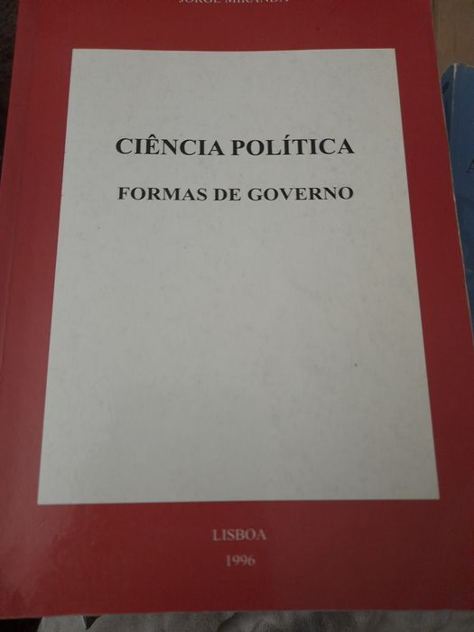 Diversos livros direito usados