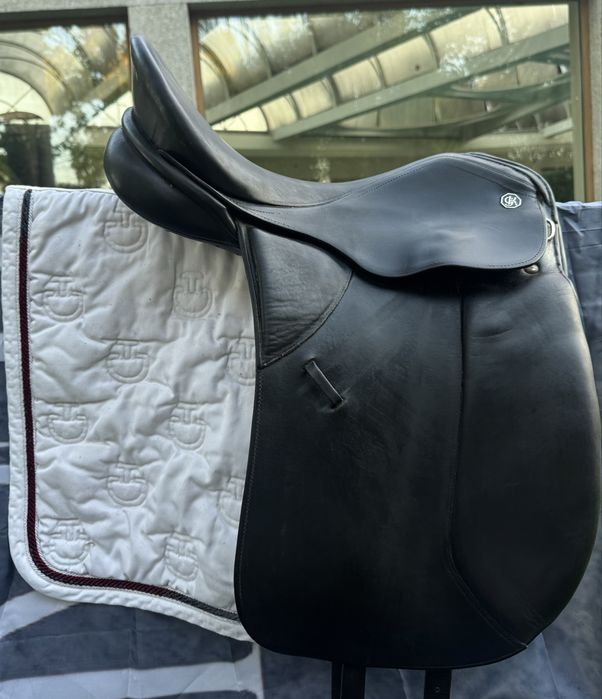 Sela de Ensino Kieffer Wien DL Profissionell 17”/17.5”