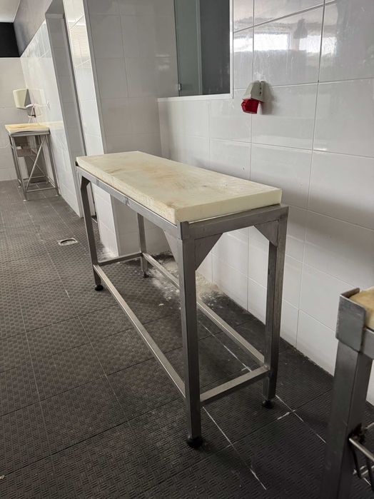 Mesa de Trabalho em Inox - 41x145x90 cm