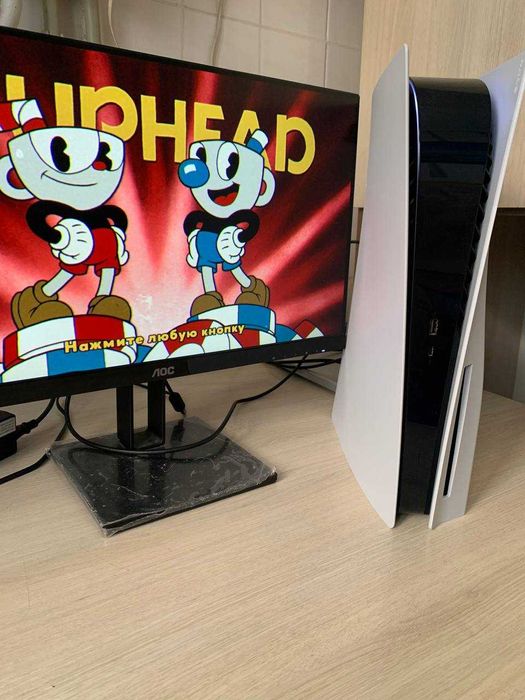 Sony PlayStation 5 BluRay PS5 з дисководом в гарному стані