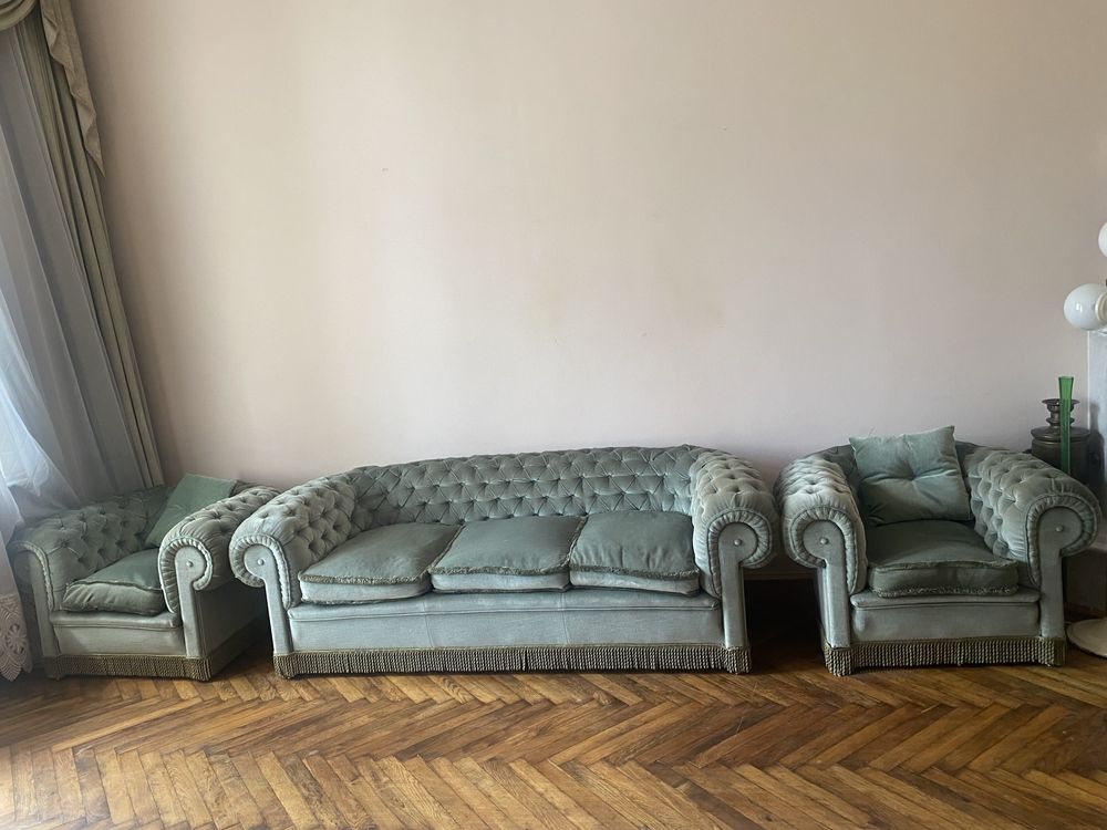 Диван і два крісла антиваріат