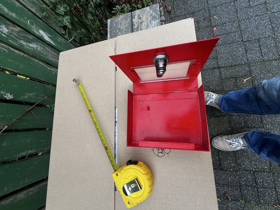 Skrzynka metalowa na