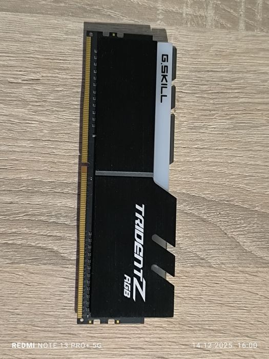 Pamięć RAM DDR4 8GB 3600 CL16 G.Skill TridentZ RGB