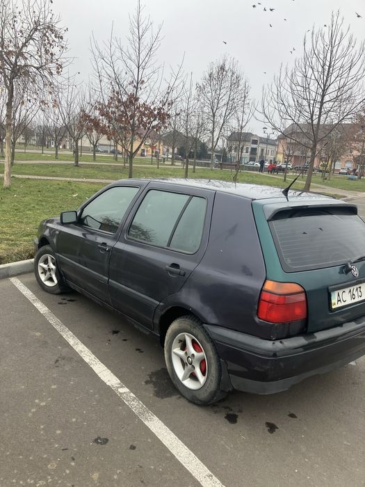 Гольф 3 , 1,6 інжектор 1996 рік